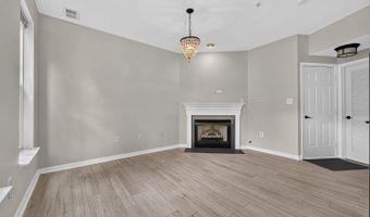 932 HARRISON Cir, Alexandria, VA 22304