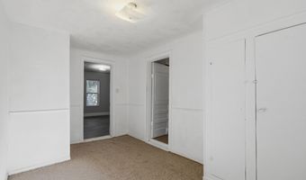 114 E College St, Aurora, MO 65605
