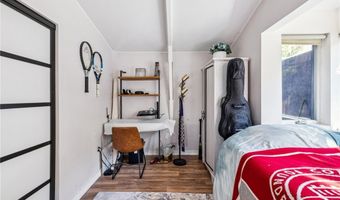2041 N Beverly Glen Blvd, Los Angeles, CA 90077
