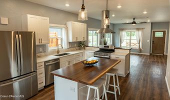 6806 Selkirk St, Bonners Ferry, ID 83805