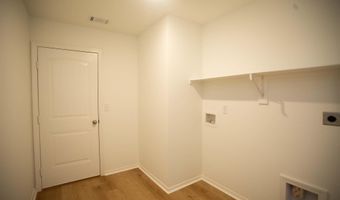 782 Gussy Ln, Benton, AR 72019