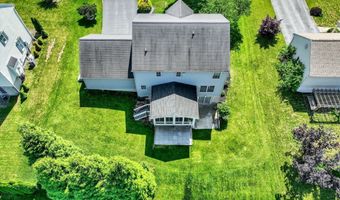 65 ANGELA Ln, York, PA 17402