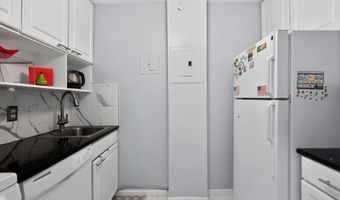 1121 ARLINGTON Blvd N 706, Arlington, VA 22209