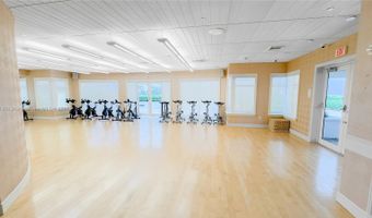 20000 E Country Club Dr 1114, Aventura, FL 33180