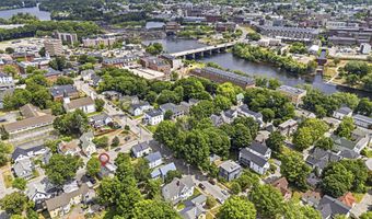 48 Drummond St, Auburn, ME 04210