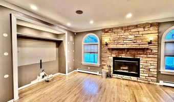 59 Western Concourse, Amity Harbor, NY 11701