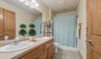 2917 E FALLCREEK Ln, Appleton, WI 54913