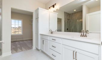 733 17th Ave SE, Altoona, IA 50009