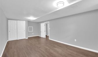 13351 Hiddencrest Ln, Ballwin, MO 63021