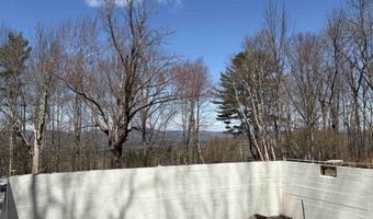 327 South Rd, Bethlehem, NH 03574