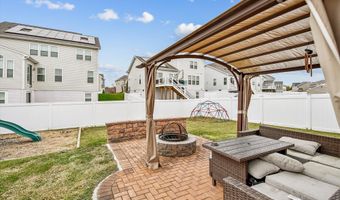 633 BENTGRASS Dr, Aberdeen, MD 21001