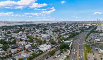 525 AVENUE E 1, Bayonne, NJ 07002