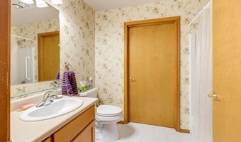832 Pavilion Pl, Ashland, OR 97520