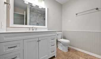 102 E Hopper St, Alvarado, TX 76009