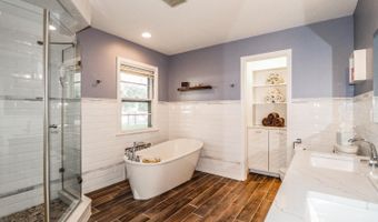 82 Kempson Pl, Metuchen, NJ 08840