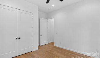 35 Grindstaff Dr, Asheville, NC 28803