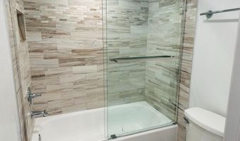 7401 WESTLAKE Ter 112, Bethesda, MD 20817