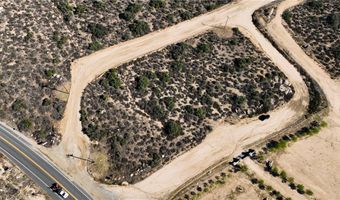 36 Dry Ranch Rd, Aguanga, CA 92536