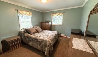 15-17 Beckerle St, Danbury, CT 06811