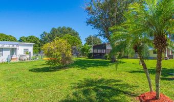 905 Dogwood Dr, Barefoot Bay, FL 32976