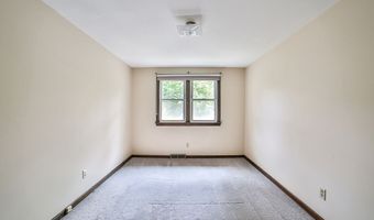 305 Vine Ln, Amherst, NY 14228