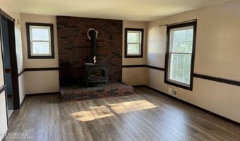 343 Clifton Ave, Bayville, NJ 08721