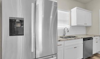 1004 Village Dr, Altus, OK 73521