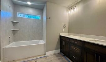2 St Andrews Cir, Bella Vista, AR 72715