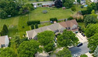 1658 PINEWIND Dr, Alburtis, PA 18011