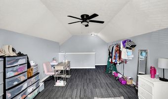8426 Fort Sumter Dr, Indianapolis, IN 46227