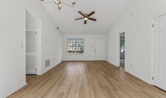 545 Roberts Rd, Athens, GA 30606