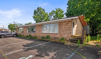 100 Longboat Ave, Beachwood, NJ 08722