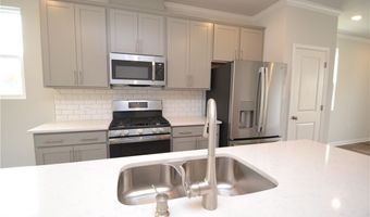 1860 Woodall Crest Dr, Apex, NC 27502