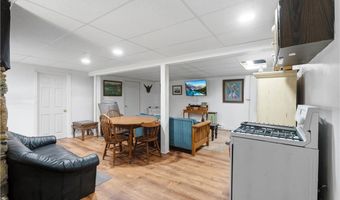 42 Charles Ave, Charlestown, RI 02813