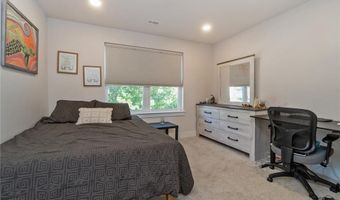 2955 Ithaca St, Allentown, PA 18103
