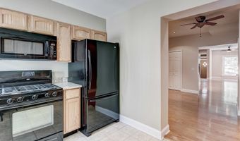 806 S CLINTON St, Baltimore, MD 21224