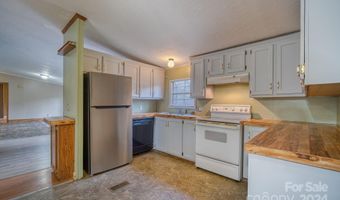 80 Viola Ln, Balsam Grove, NC 28708