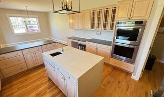 480 Maple Hill Rd, Auburn, ME 04210