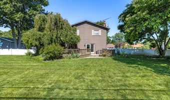 709 Oakhurst Dr, Amherst, OH 44001