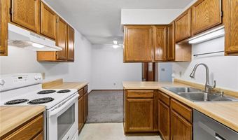 7775 Glenda Ct, Apple Valley, MN 55124