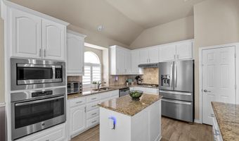 821 Redbud Dr, Allen, TX 75002