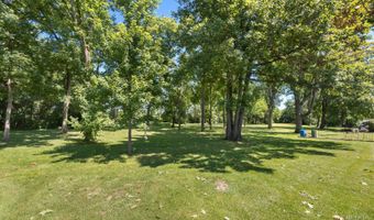 1760 W Whispering Ct, Addison, IL 60101