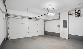 2422 14TH St N, Arlington, VA 22201