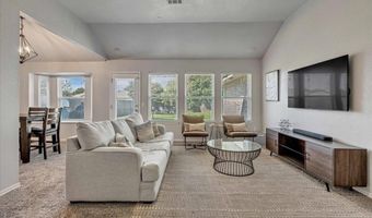 21855 Pioneer Cir, Edmond, OK 73012