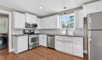 715 Maple Shade, Alma, AR 72921