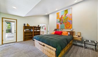 1002 Diamond Dr, Arcata, CA 95521