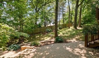126 Asilomar Ct, Ballwin, MO 63021