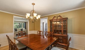 14 High Hill Rd, Canton, CT 06019
