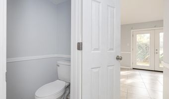 3419 Hospital Rd 6, Pascagoula, MS 39581