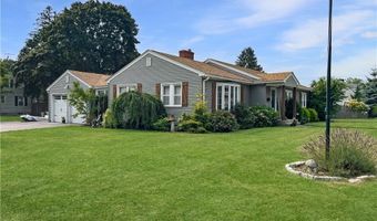 30 Alvin St, Warwick, RI 02886